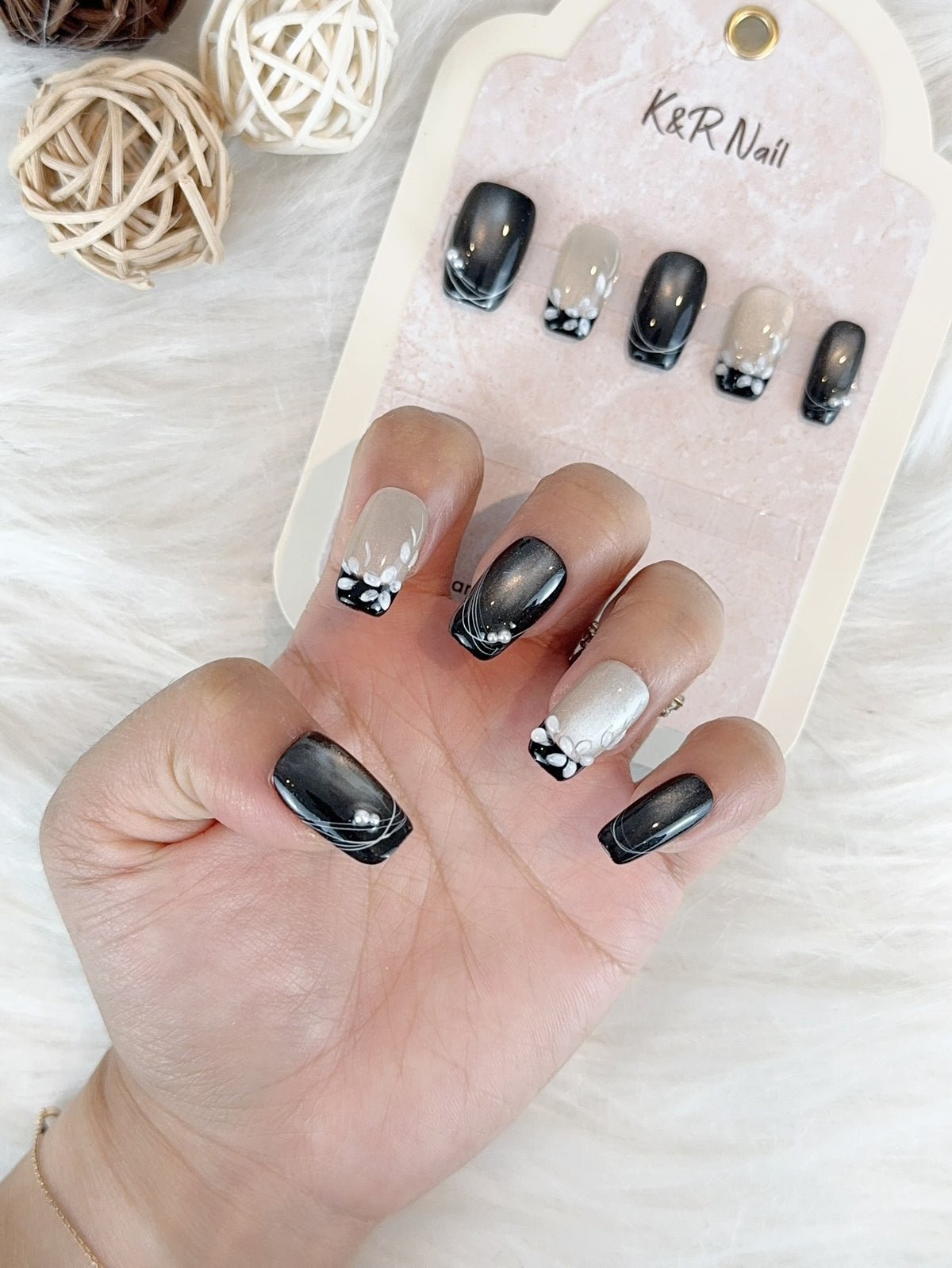 Onyx Bouquet